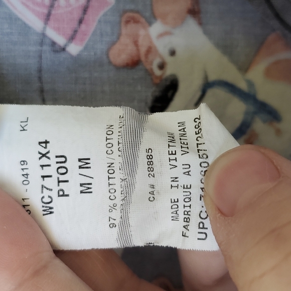 Set of 2 Size M Scrub Tops - Picture 10 of 11